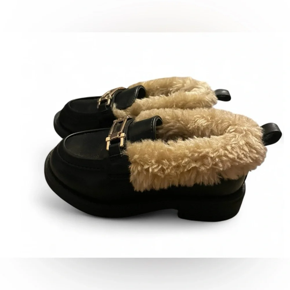 GAP Black Faux-Fur Lined Baby Walker Loafers with Gold Accent